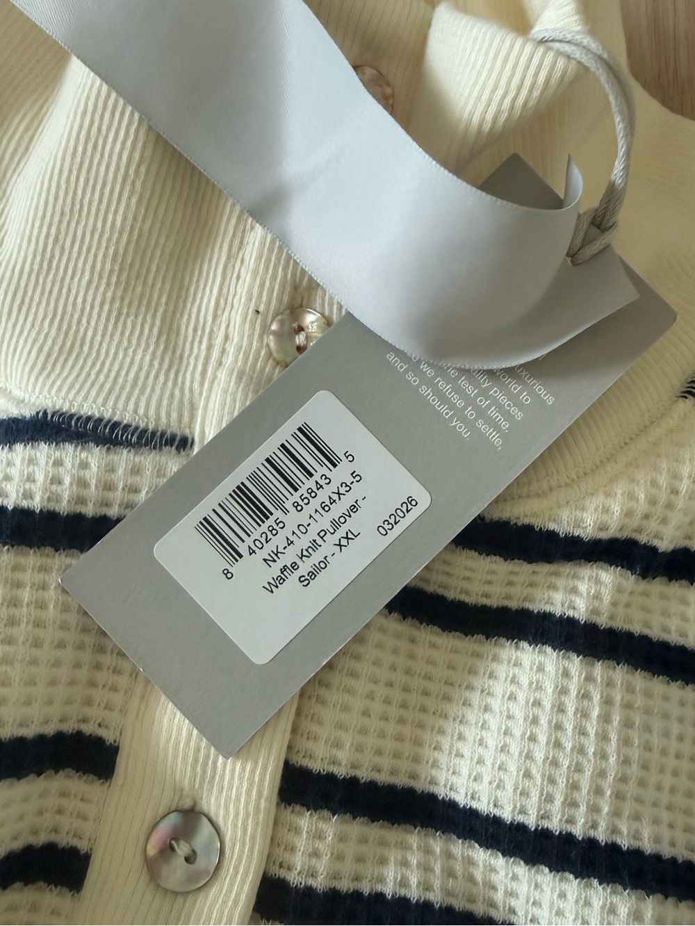 Negative waffle knit pull over - Picture 3 of 3